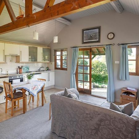 Beautiful Cottage With Stunning Views In Box Box  Εξωτερικό φωτογραφία
